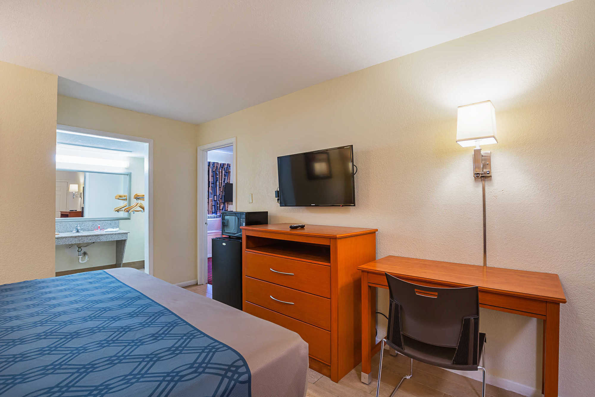 Econo Lodge Huntsville- University Area Номер фото